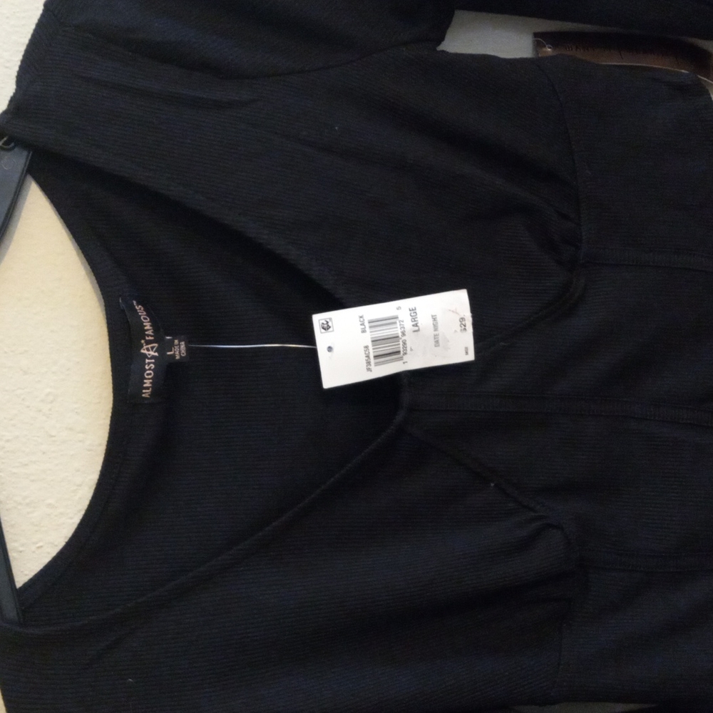 Almost Famous Crop tops long sleeve Size L Color Black - Picture 2 of 5